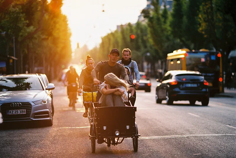 Bikes on Frederiksberg Allé, Denmark. Taken with Canon EOS 650 + Canon EF 135mm f2 + Kodak Ektar 100.
