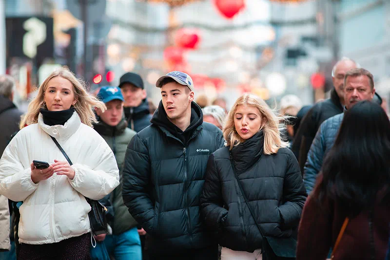 An example of a photo that is just slightly out of focus, even though the camera confirmed focus. Shot with Sony A7R III + Sony LA-EA4 + Minolta AF 200mm f2.8 @ f2.8
