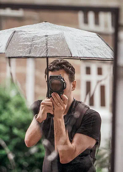 Selfie shoot in a broken mirror, shot with Silbersaltz 500t, shot with Tamron SP 85mm F/1.8 Di VC USD
