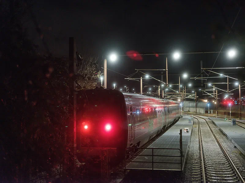 Thanks to IBIS, the camera does OK in low light, but other modern cameras do far better. Shot on Fujifilm GFX 50S II + Fujifilm GF 63mm f2.8 R WR